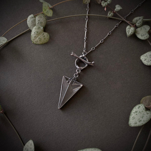 Hexen Pendant