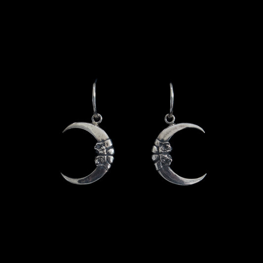 Luna Magnus Hoop Earrings