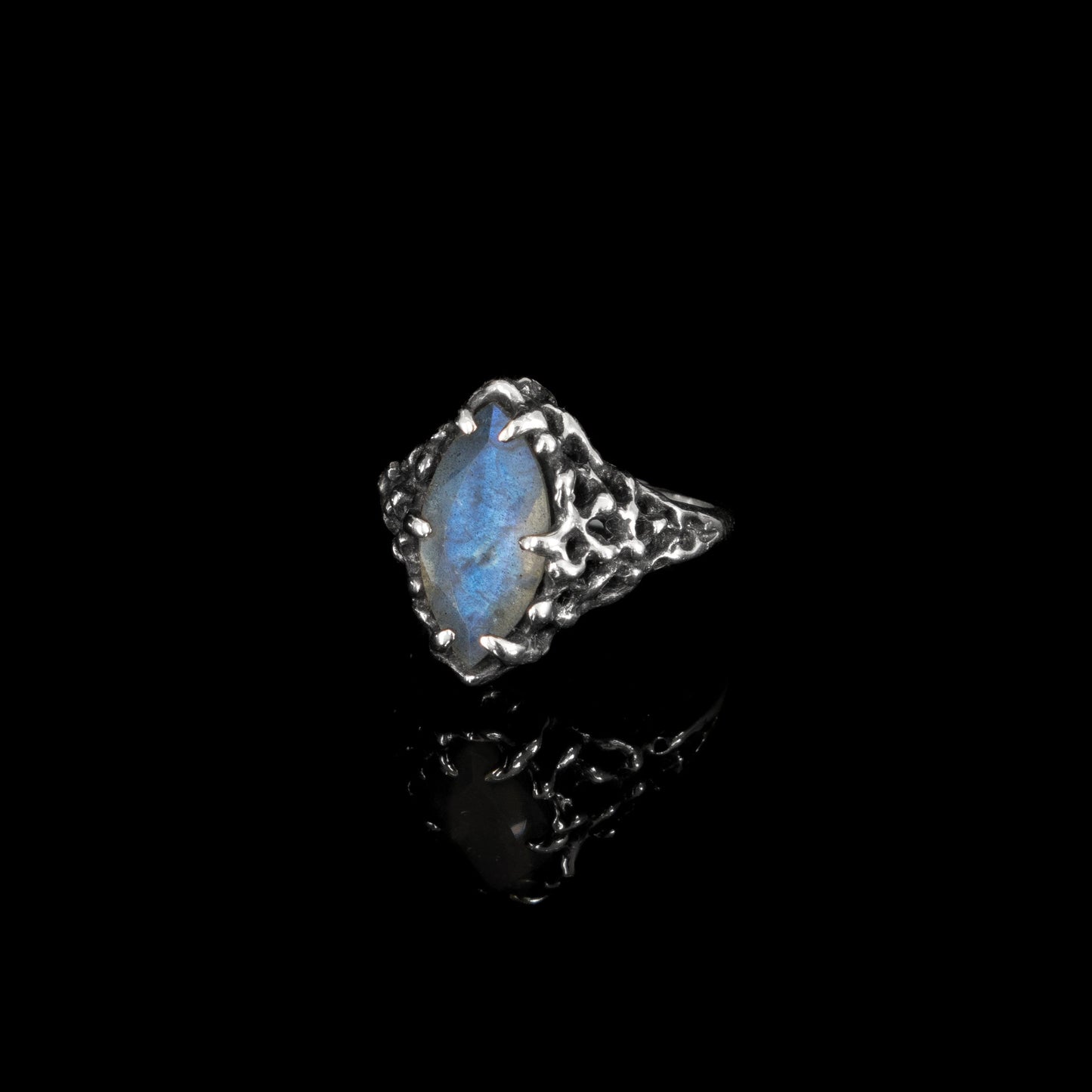 Aphrodite Ring - Labradorite - Size 6.5 - Ready to Ship