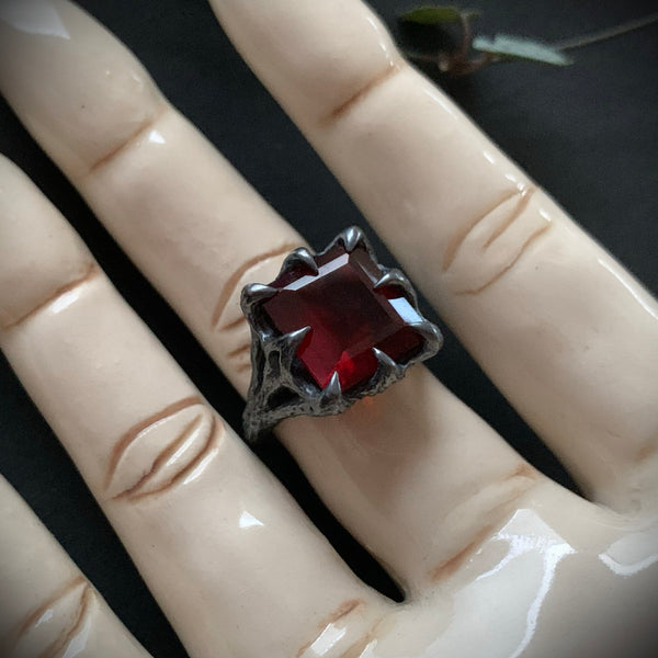 The Dark Embrace Ring - (Garnet and Onyx versions)