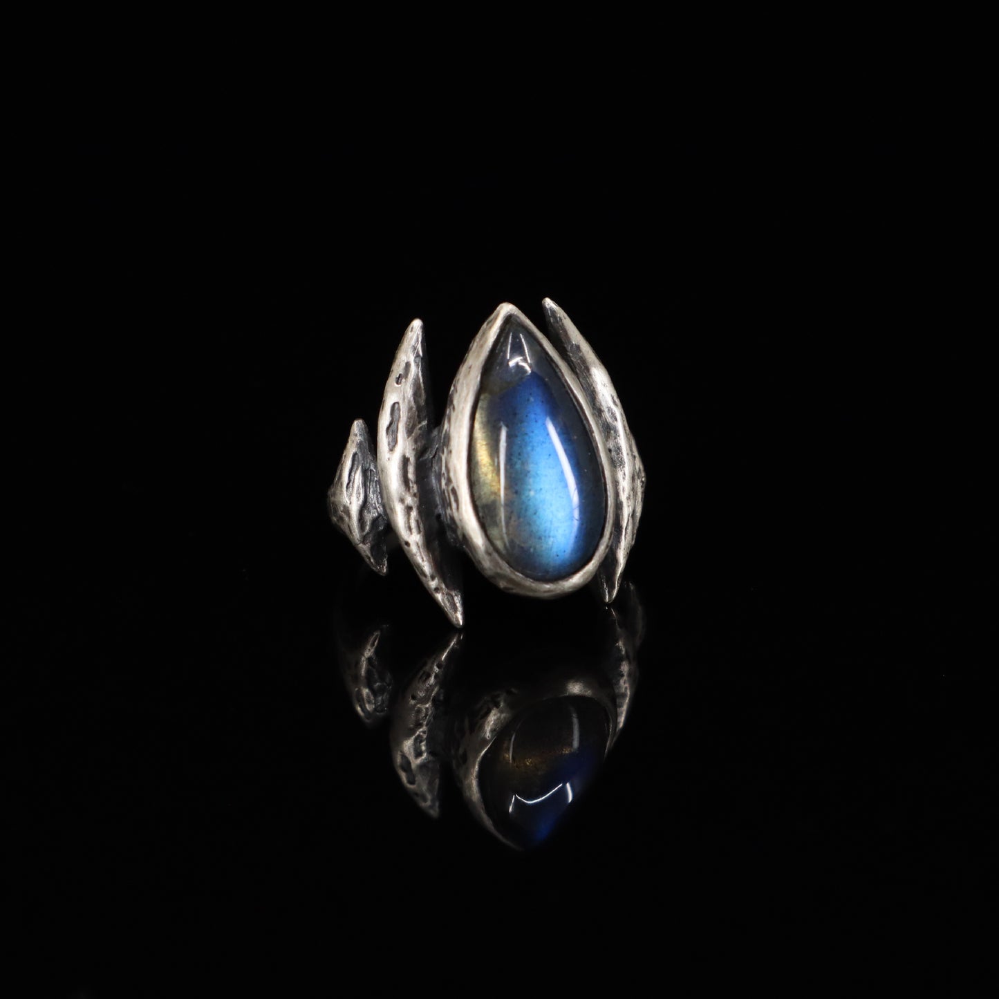 Lestat Ring - Labradorite - Size 6 - Ready to ship
