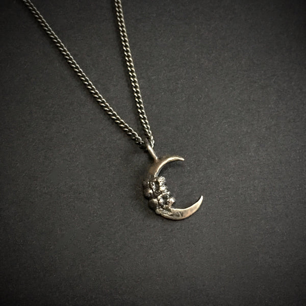 La Petite Lune Pendant