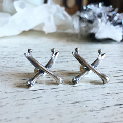 Crossbone Studs