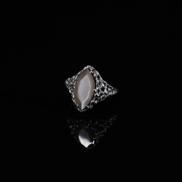 Aphrodite Ring (Grey Moonstone and Onyx)